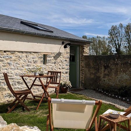 Bed and Breakfast La Bonne Du Cure Annoville Exterior foto
